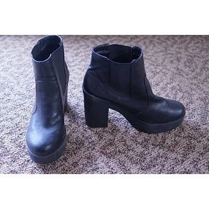 Chunky Chelsea Ankle Boots